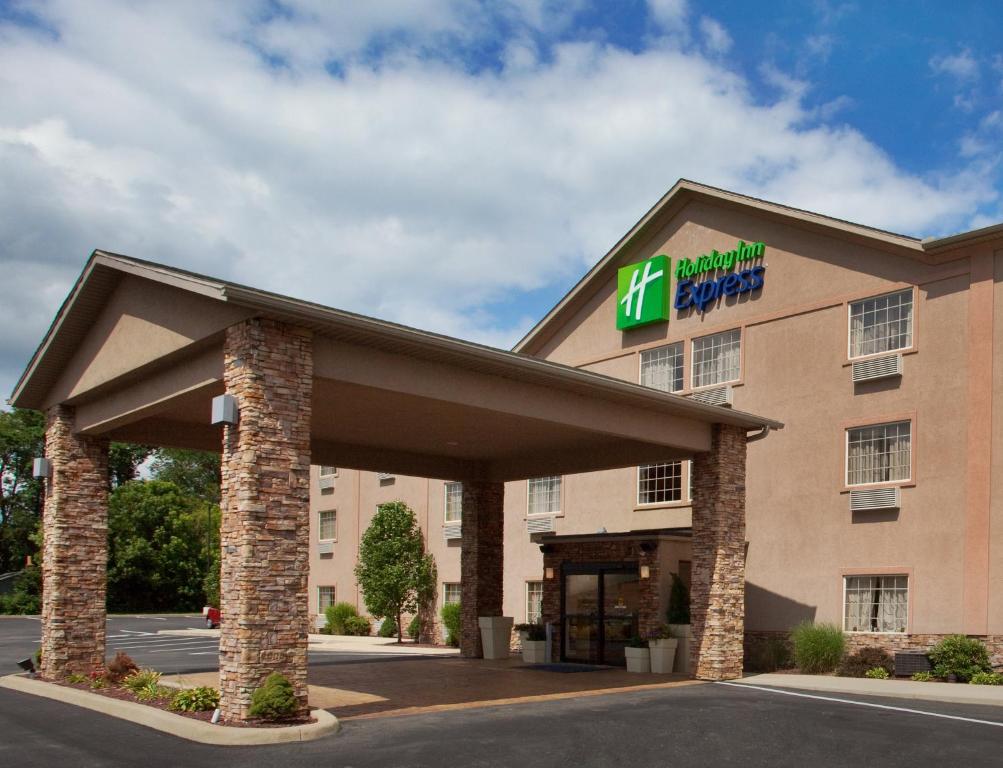 Holiday Inn Express Mount Pleasant- Scottdale an IHG Hotel Main image 1